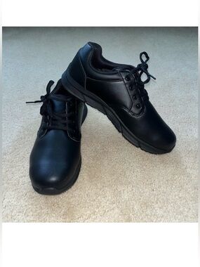 NIB Shoes For Crews Women’s Gia Black  Non Slip Leather Shoes - Size 11 - 42045W